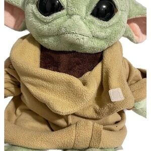 Star Wars Grogu (Baby Yoda) Plush Toy from The Mandalorian Collection